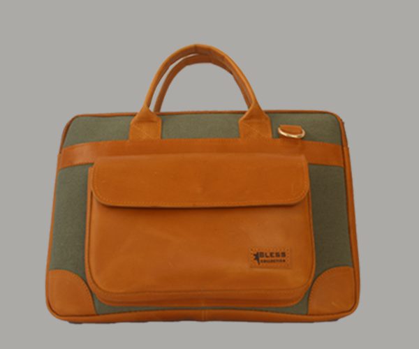 .Slim Laptop Bag.